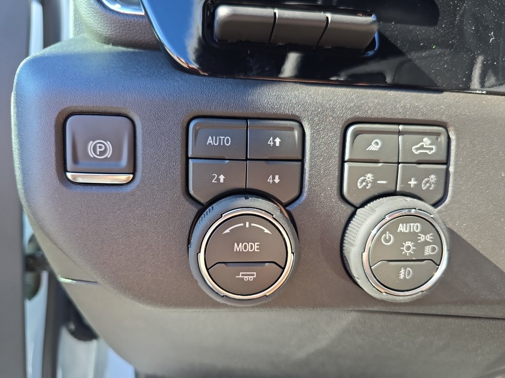 New 2026 Chevrolet Silverado 2500 High Country w/ High Country Premium Package AWD/4WD image 14