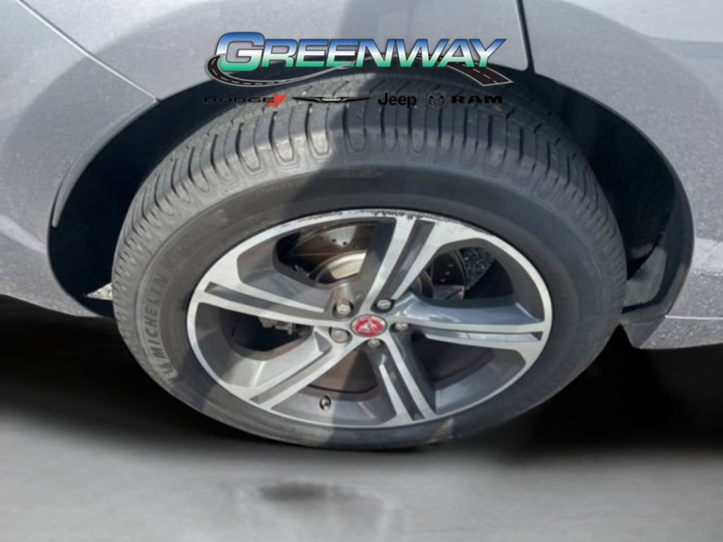 Used 2020 Jaguar F-PACE R-Sport AWD/4WD image 32