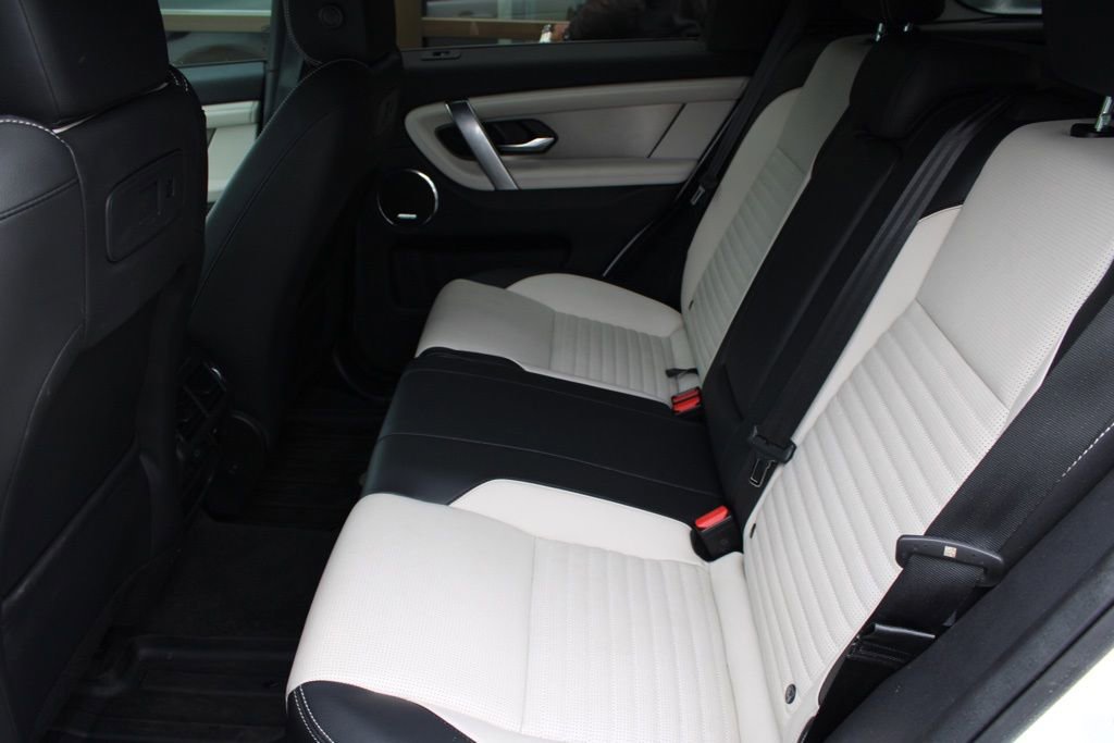 Certified 2024 Land Rover Discovery Sport Dynamic SE image 27