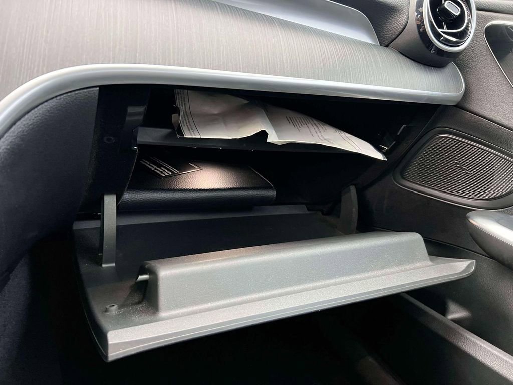 Used 2024 Mercedes-Benz C 300 4MATIC Sedan image 32