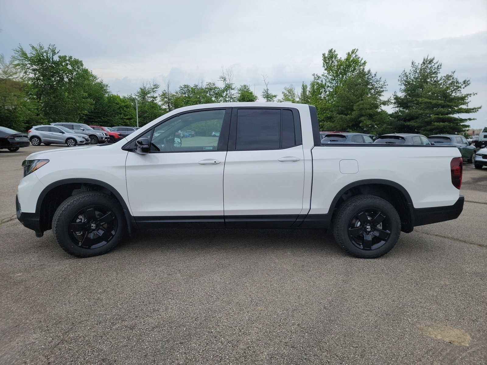 New 2026 Honda Ridgeline Black Edition image 16