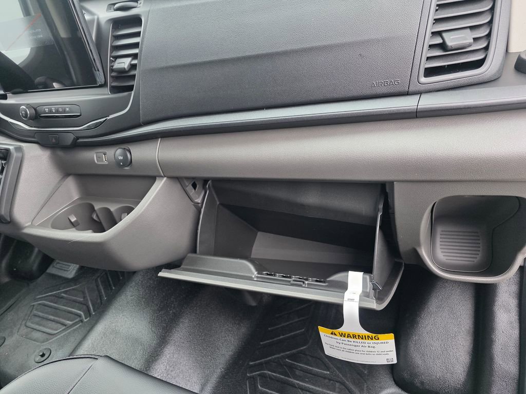New 2026 Ford Transit 250 148 Medium Roof w/ Load Area Protection Package RWD image 32