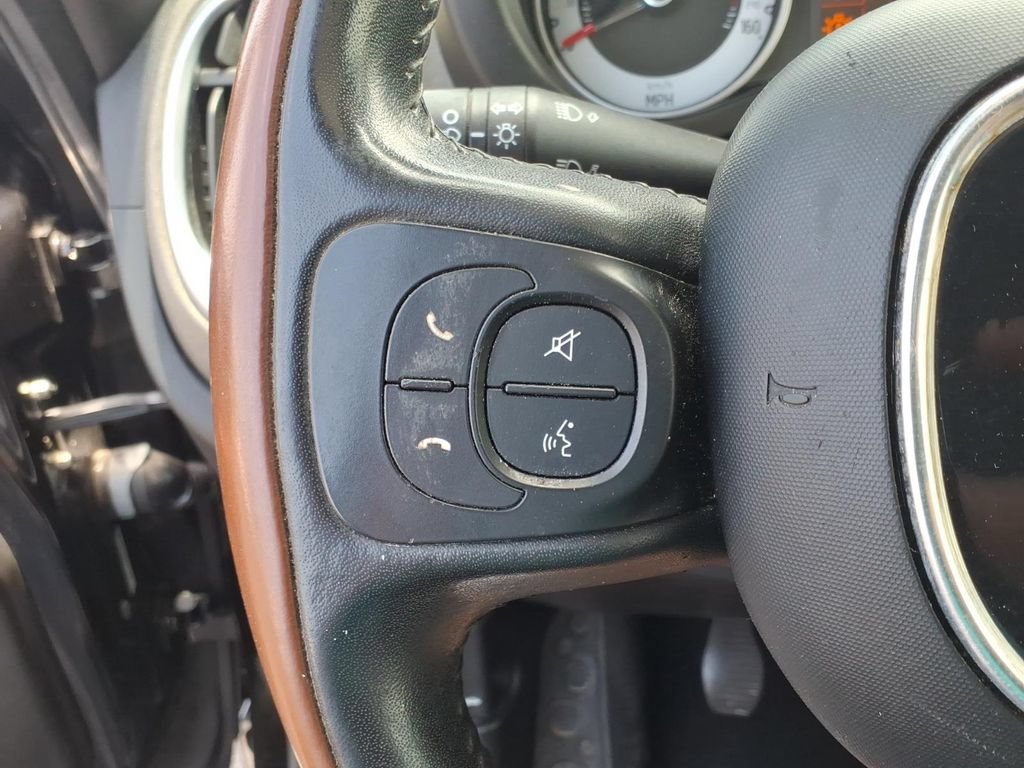 Used 2014 FIAT 500L Trekking w/ Popular Equipment Group FWD image 19