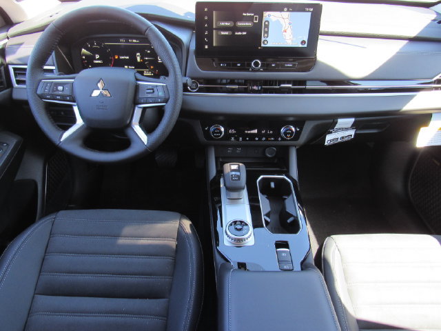 New 2026 Mitsubishi Outlander SE FWD image 17