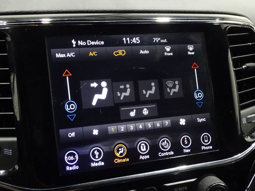 Used 2019 Jeep Grand Cherokee Limited image 37