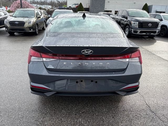 Used 2023 Hyundai Elantra SEL image 4