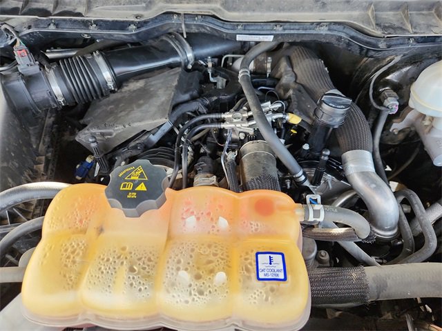 Used 2015 RAM 1500 Outdoorsman image 21