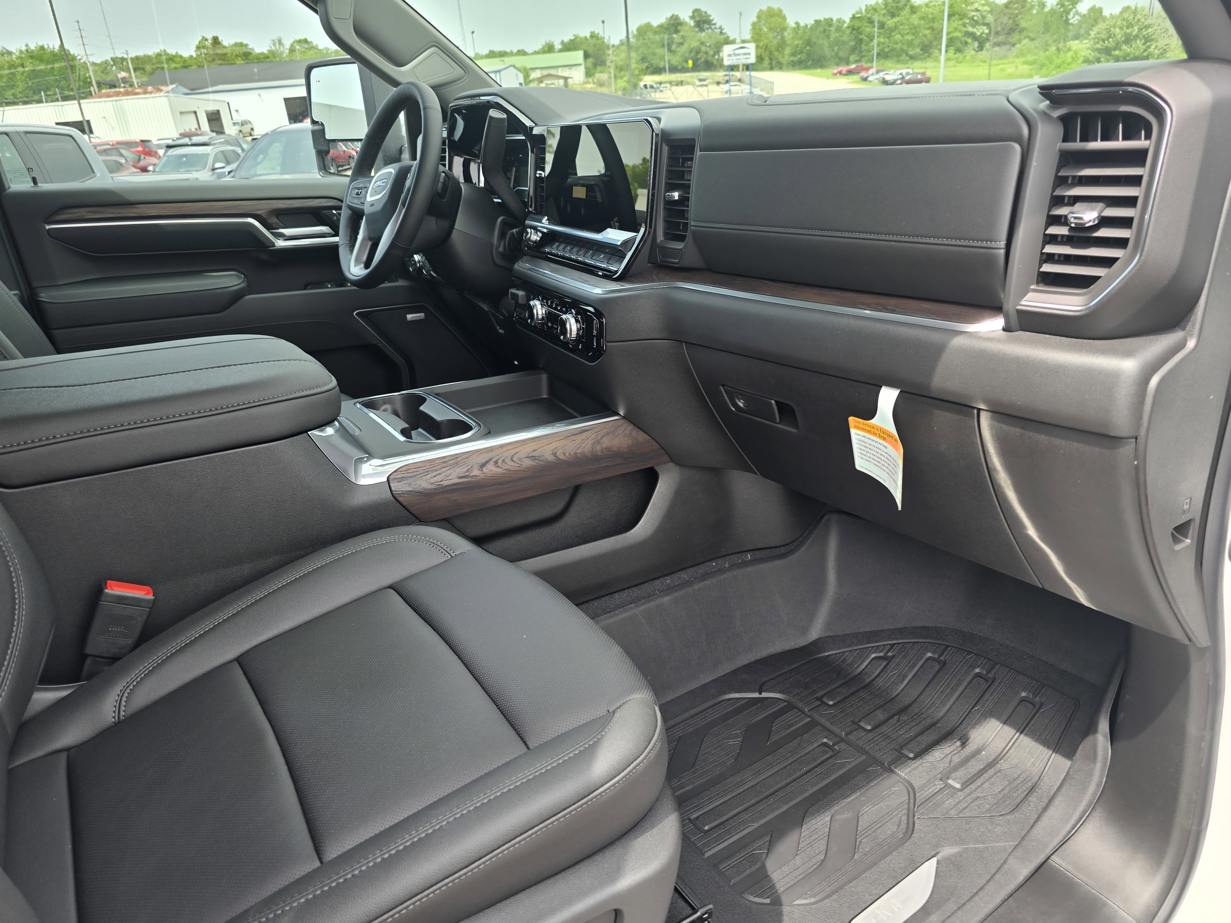 New 2025 GMC Sierra 2500 SLT w/ SLT Convenience Package image 20
