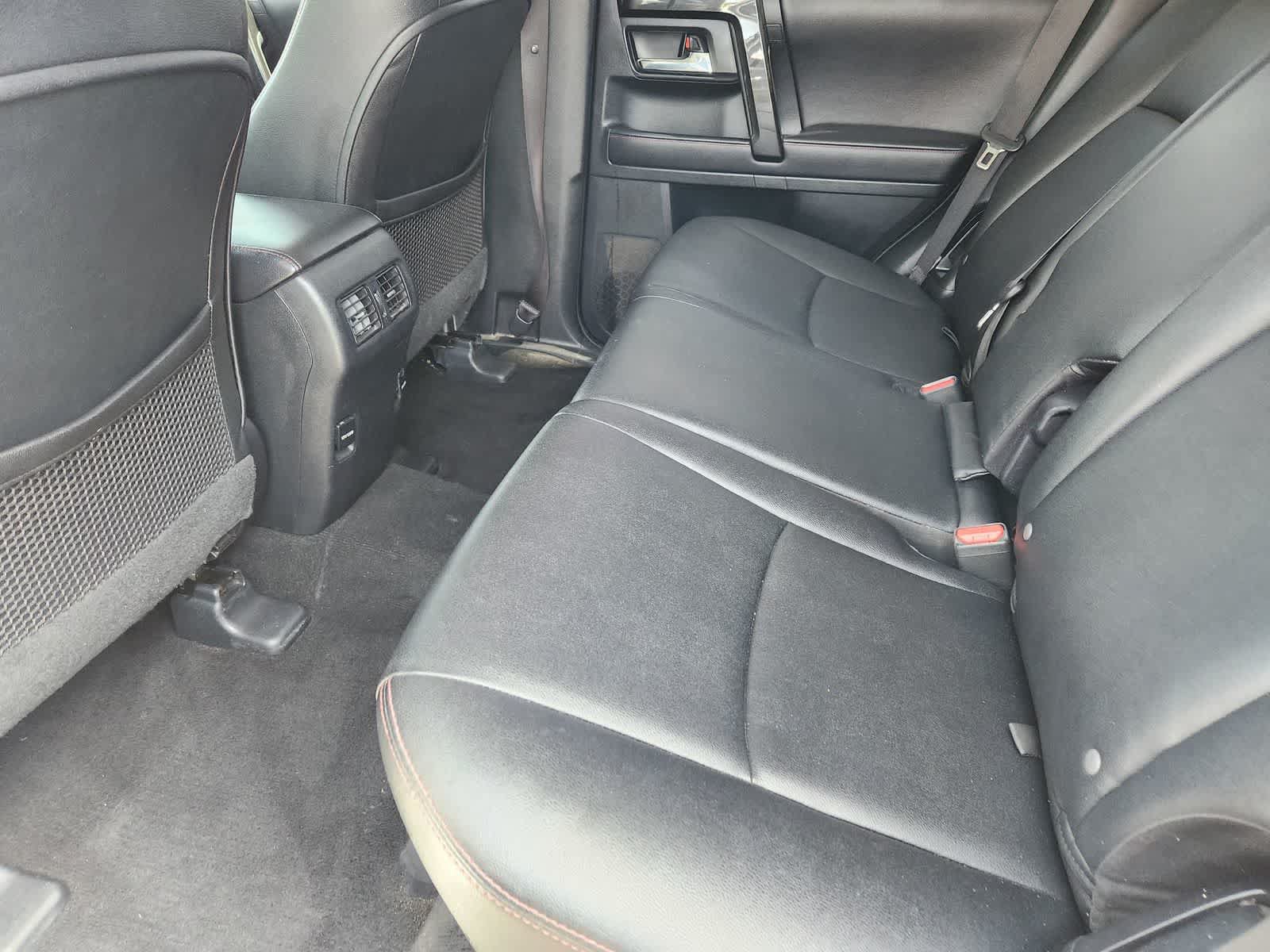 Used 2018 Toyota 4Runner TRD Off-Road Premium AWD/4WD image 27