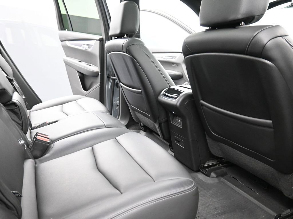 Used 2023 Cadillac XT6 Luxury FWD image 20