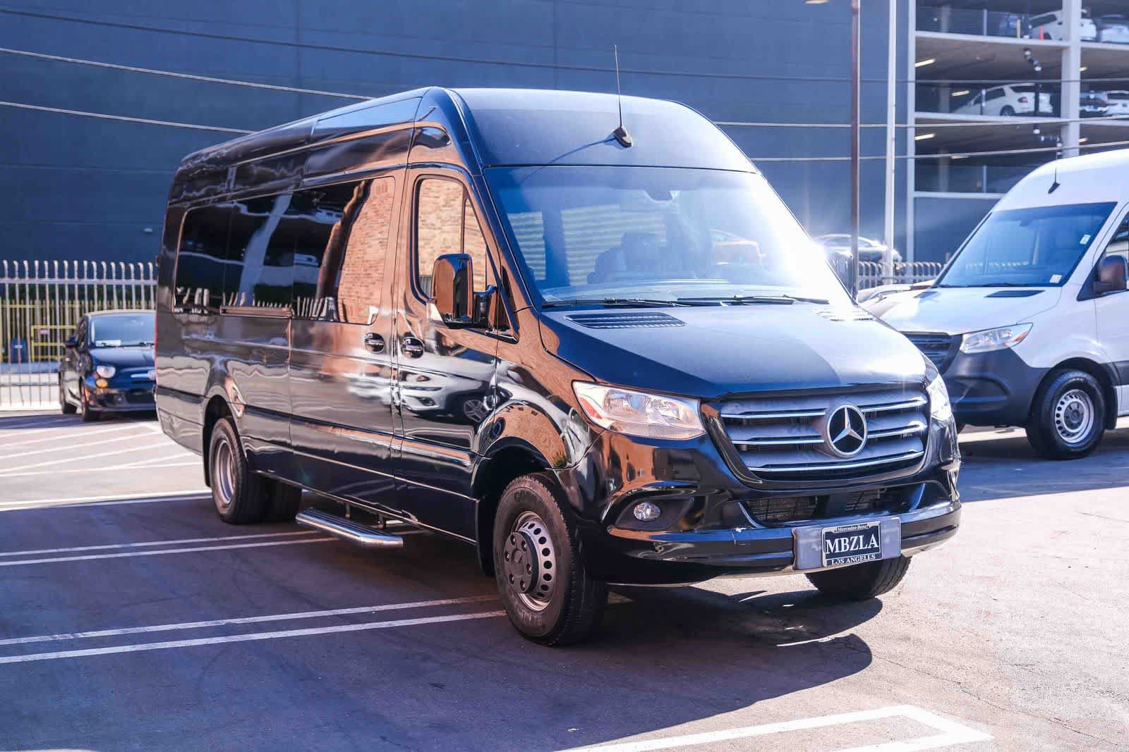 Used 2020 Mercedes-Benz Sprinter 3500 w/ Windows All Around Package image 5