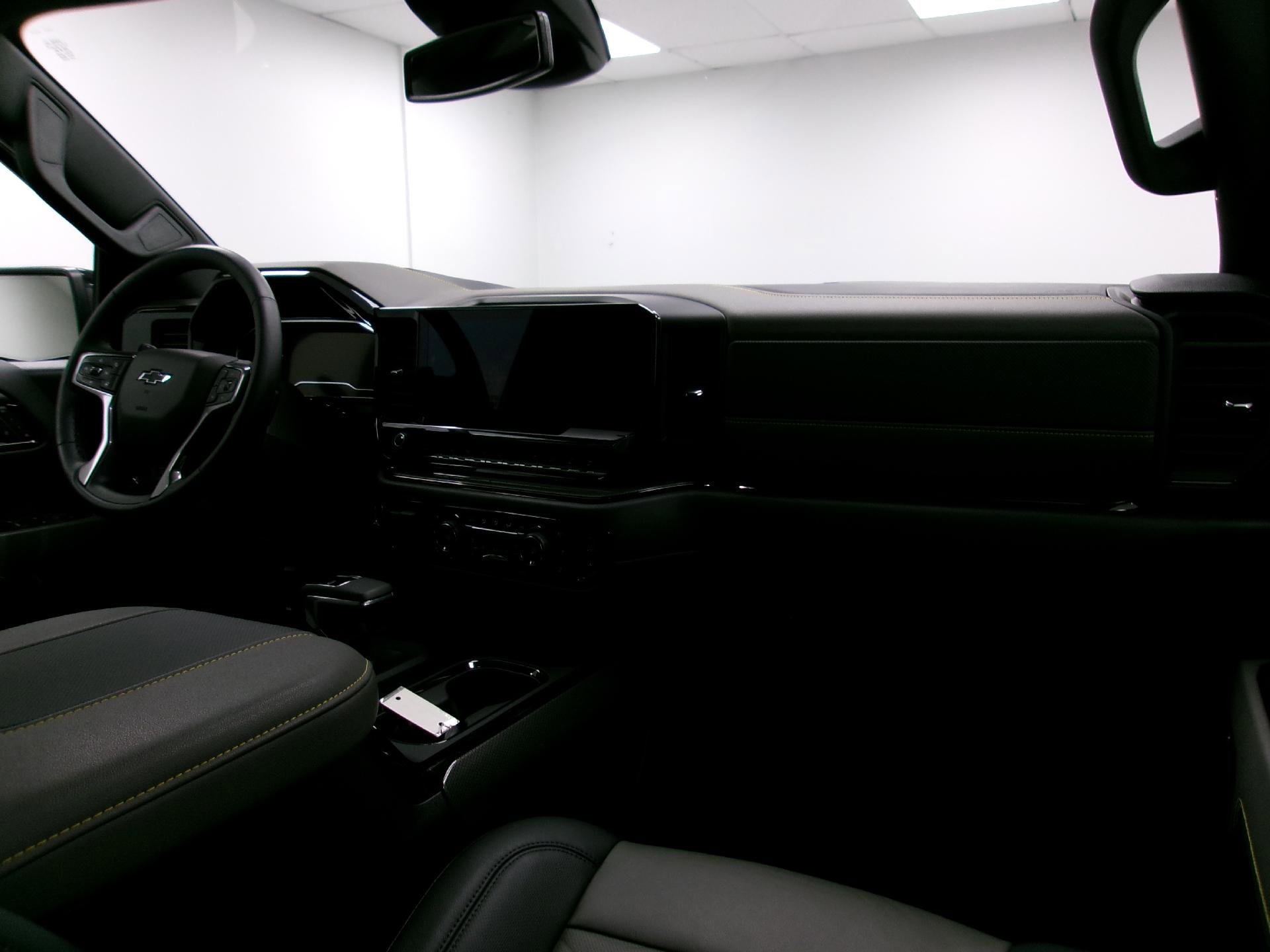 Certified 2023 Chevrolet Silverado 1500 ZR2 image 3