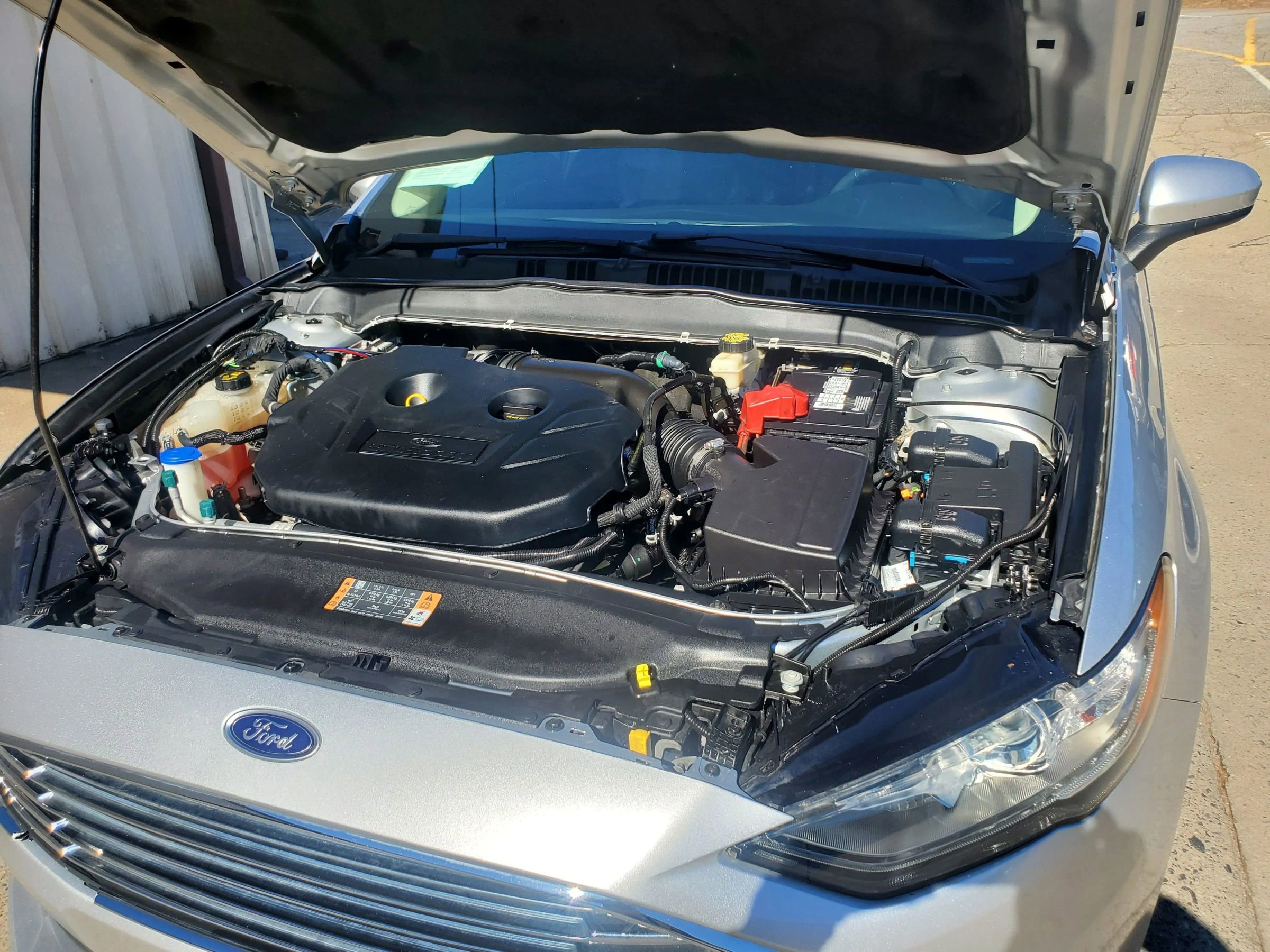 Used 2017 Ford Fusion SE w/ Equipment Group 201A image 45
