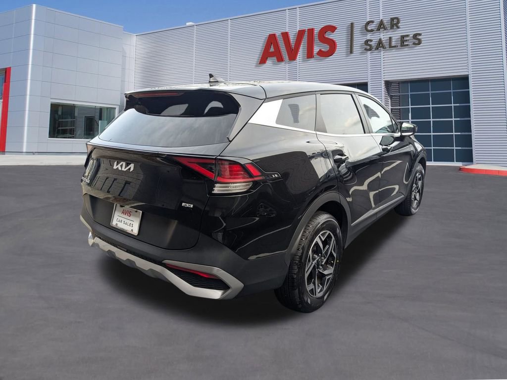 Used 2024 Kia Sportage LX image 6
