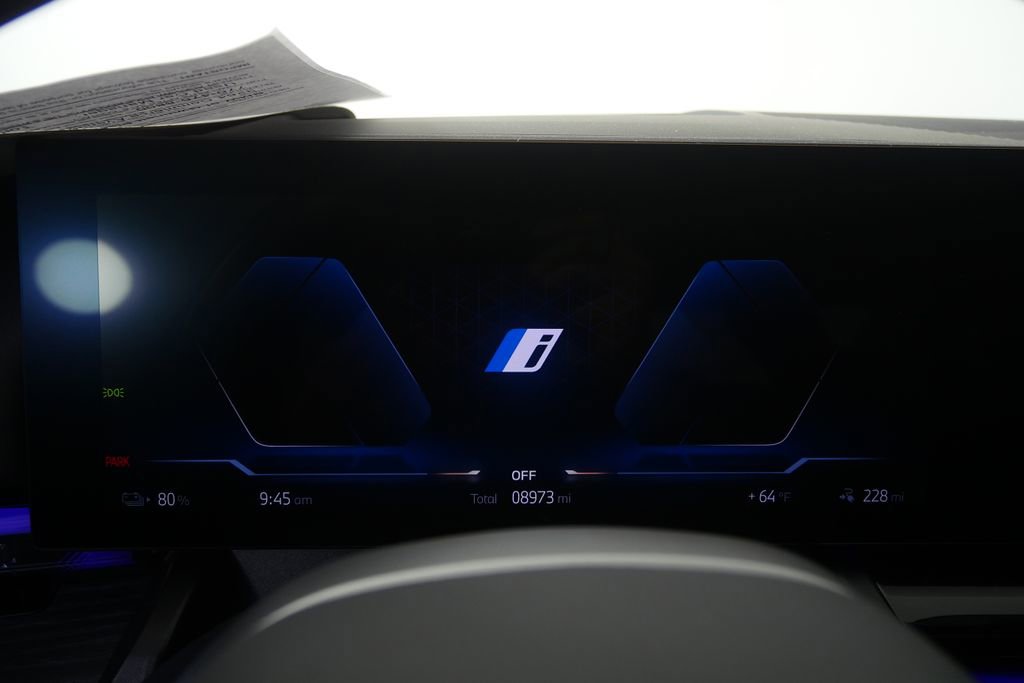 Used 2025 BMW i5 eDrive40i w/ M Sport Package image 21