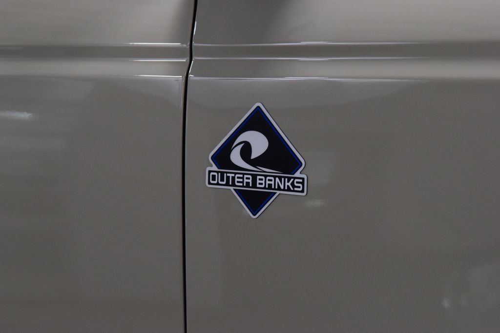 Used 2025 Ford Bronco Outer Banks AWD/4WD image 17
