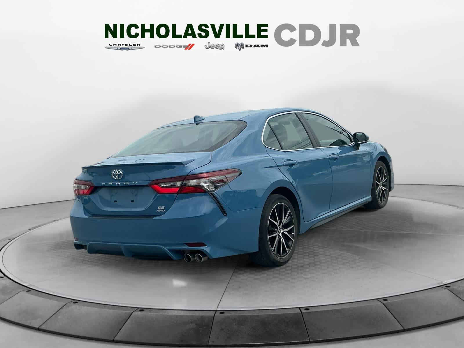 Used 2024 Toyota Camry SE w/ Cold Weather Package AWD/4WD image 5