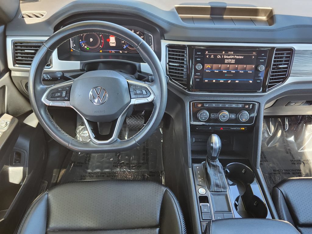 Used 2023 Volkswagen Atlas Cross Sport SE FWD image 3