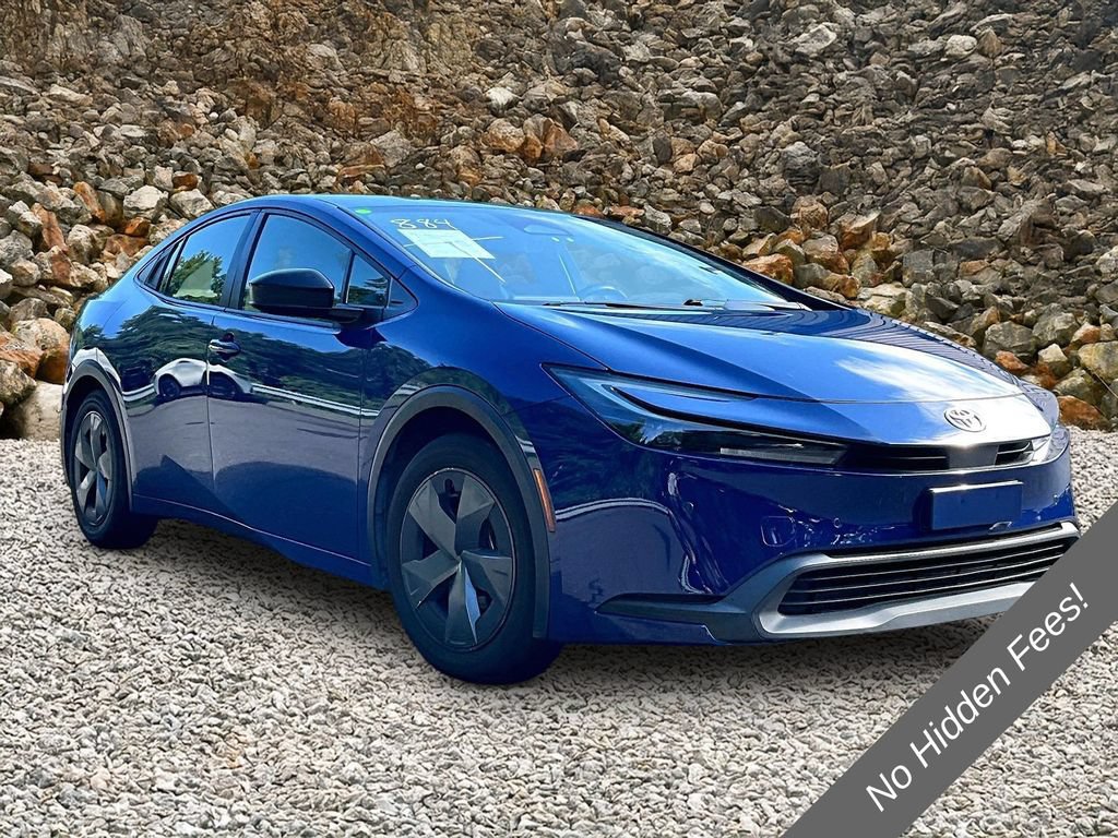 Used 2023 Toyota Prius LE FWD image 1