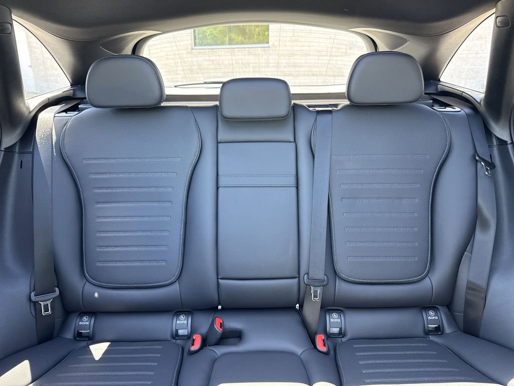 New 2025 Mercedes-Benz GLC 350e 4MATIC image 32