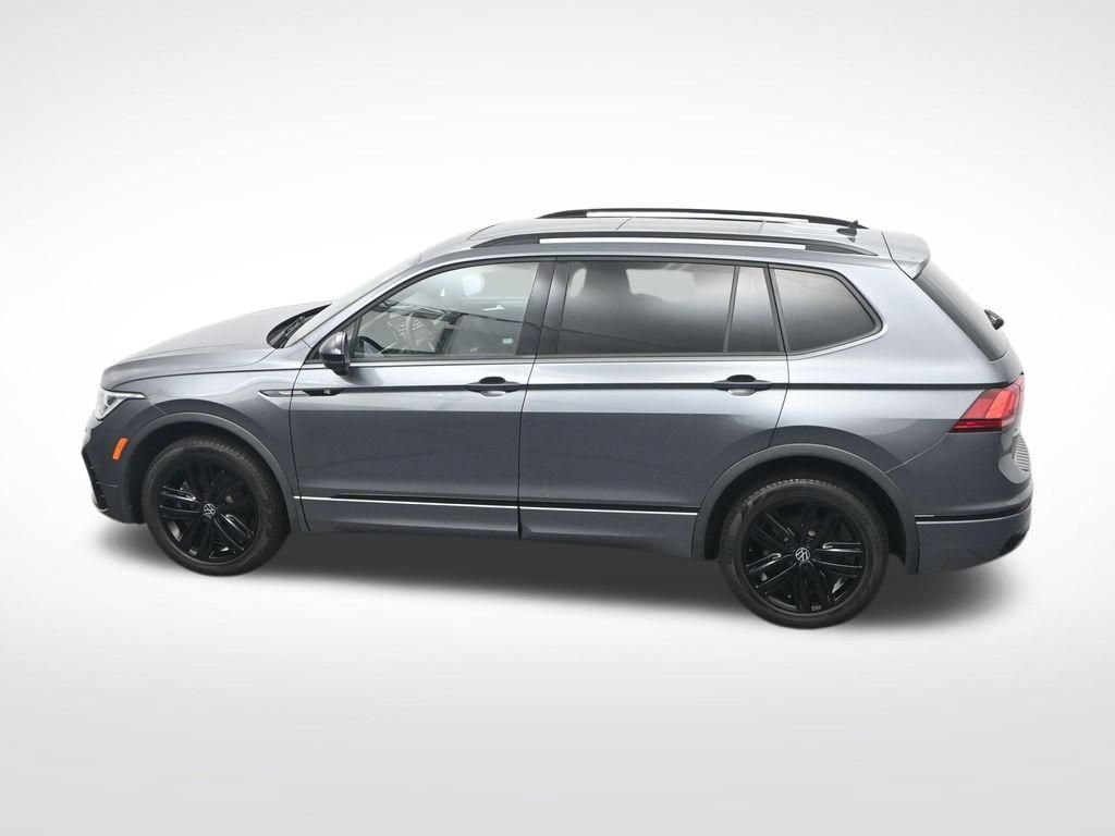 Used 2022 Volkswagen Tiguan SE R-Line AWD/4WD image 35