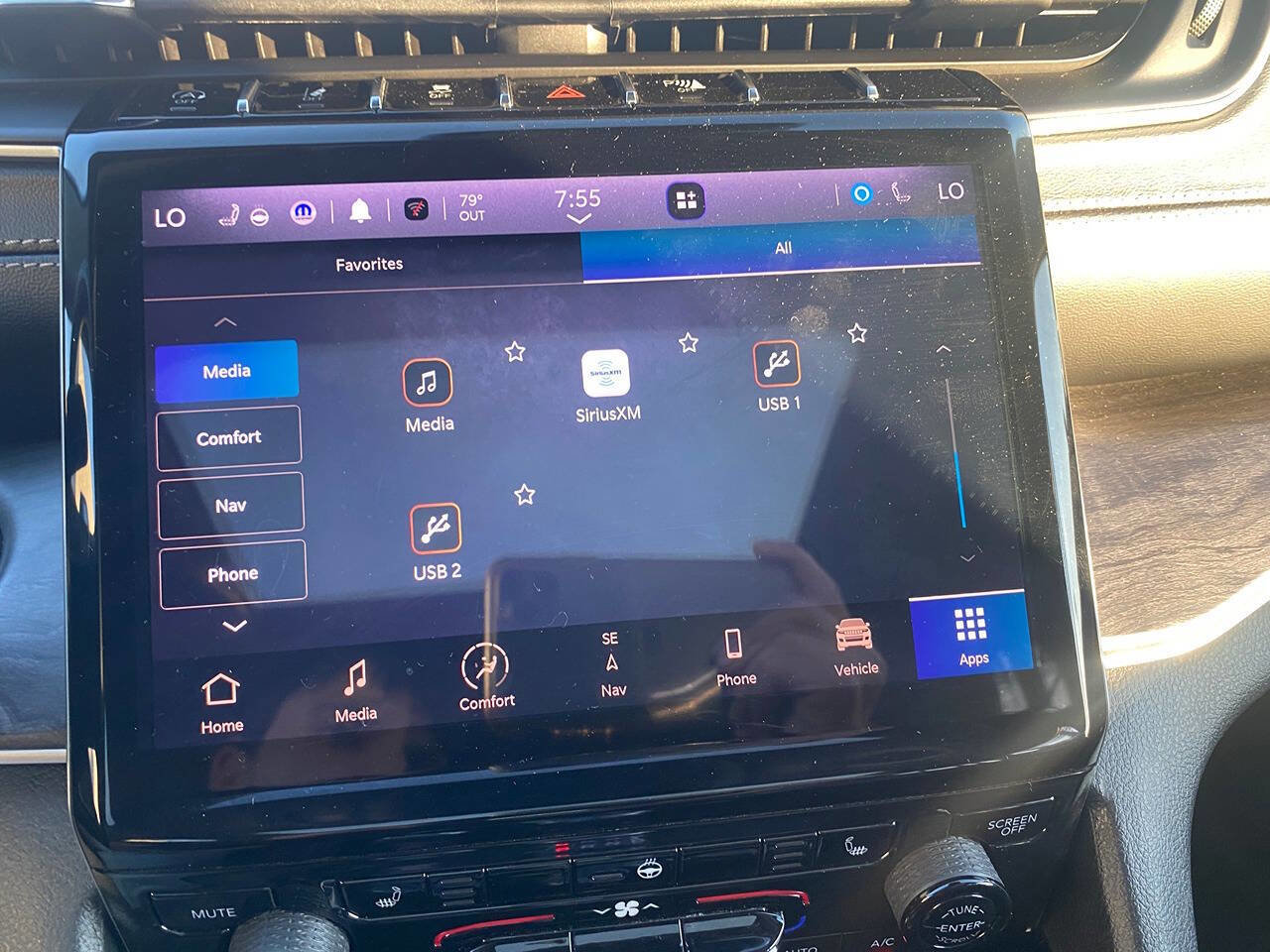 Used 2021 Jeep Grand Cherokee L Limited image 22