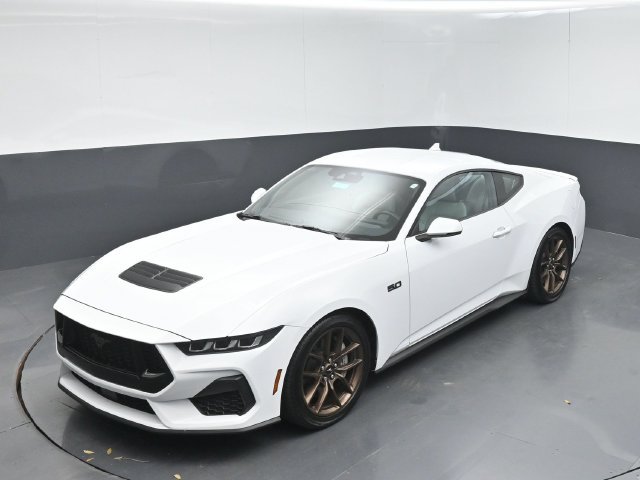 Used 2025 Ford Mustang GT Premium RWD image 37