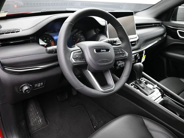 New 2026 Jeep Compass Latitude image 12