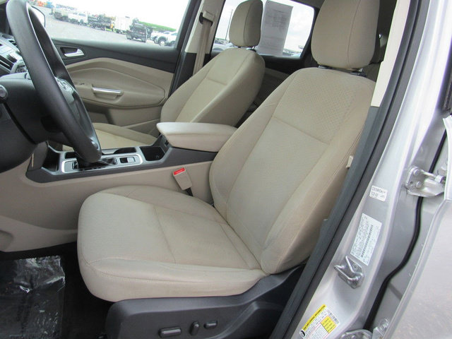 Used 2018 Ford Escape SE w/ Ford Safe & Smart Package FWD image 24