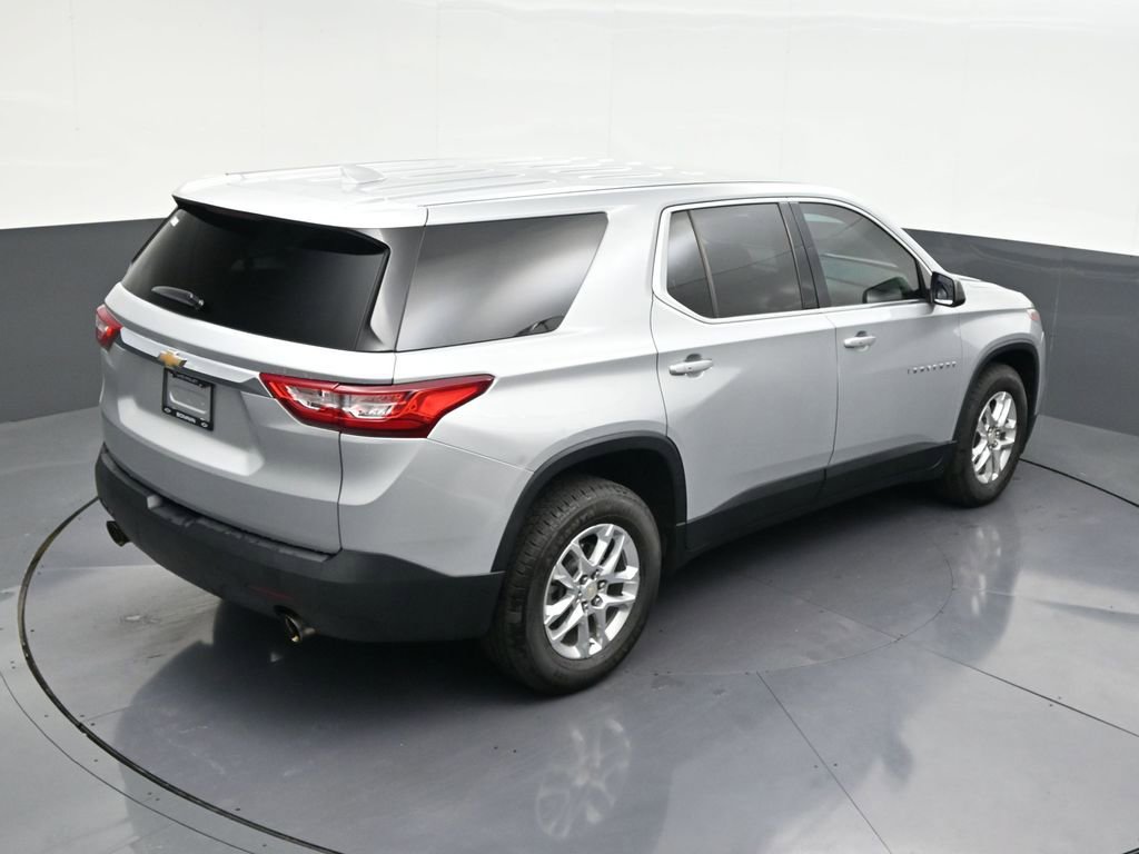 Used 2021 Chevrolet Traverse LS image 20