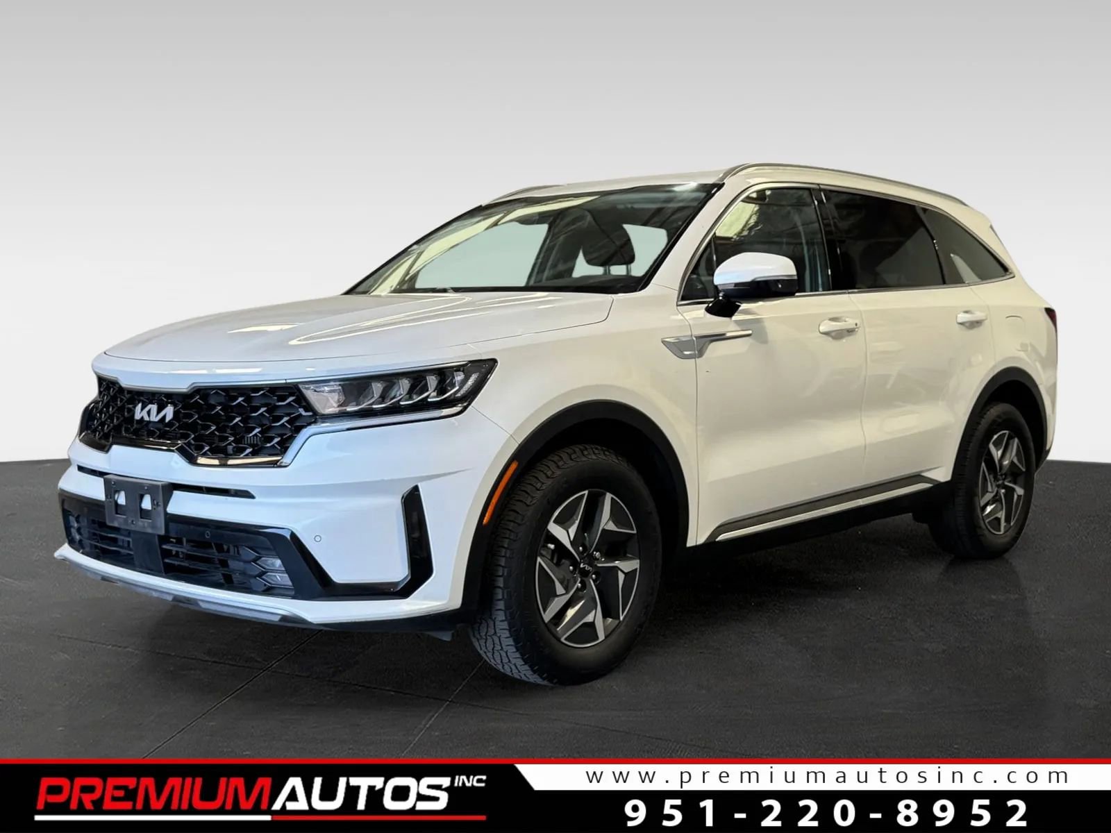 Used 2023 Kia Sorento EX image 1