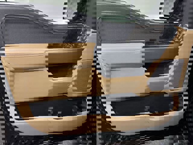 Used 2023 Ford F150 Lariat w/ Trailer Tow Package image 22