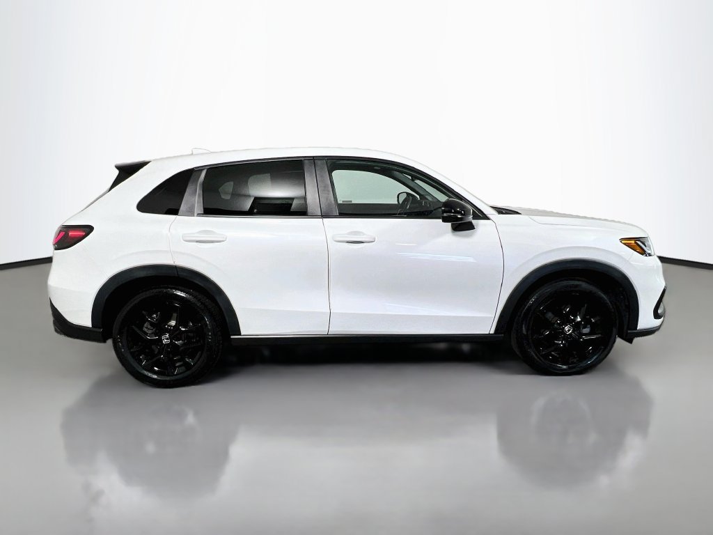 Used 2024 Honda HR-V Sport image 2