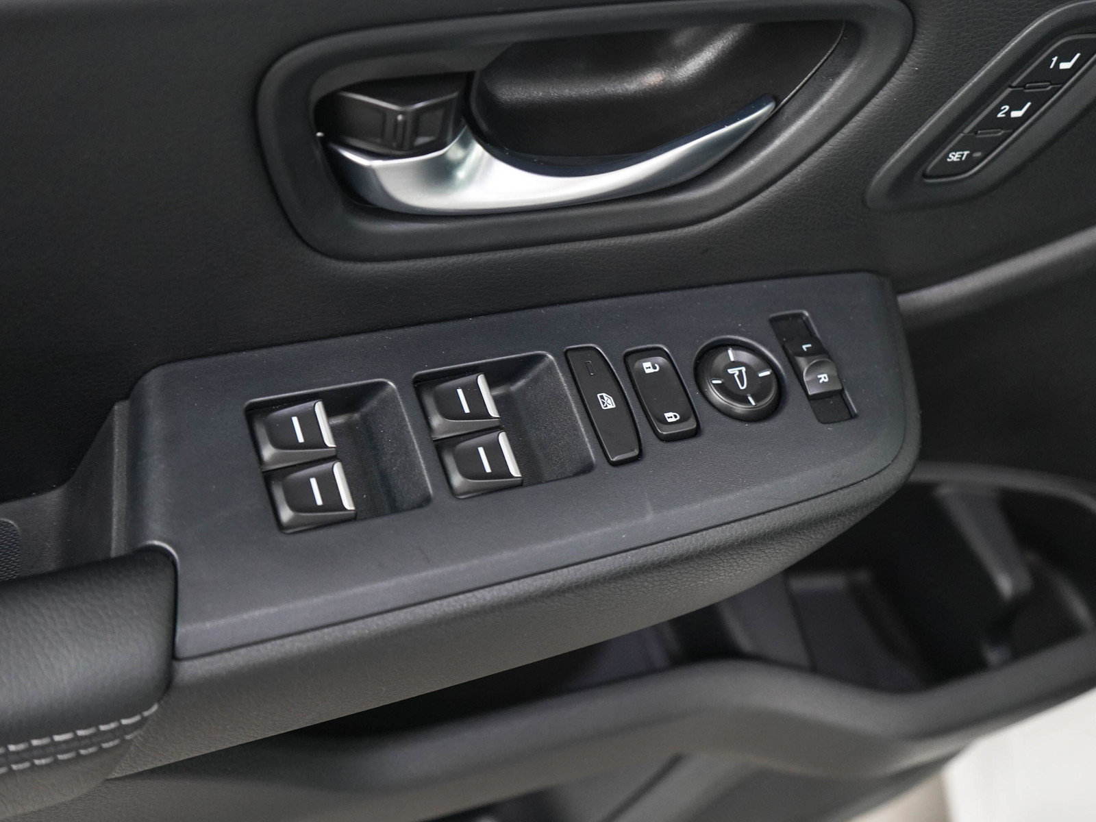 Used 2025 Honda Pilot Touring image 20