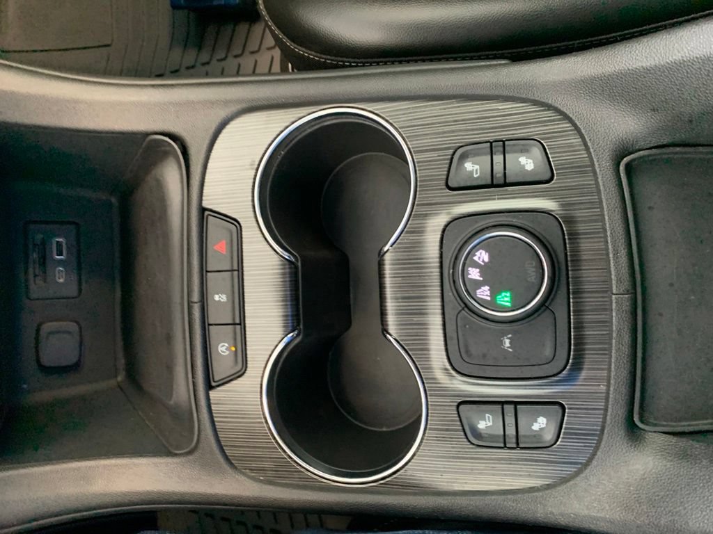 Used 2023 GMC Acadia SLT AWD/4WD image 8