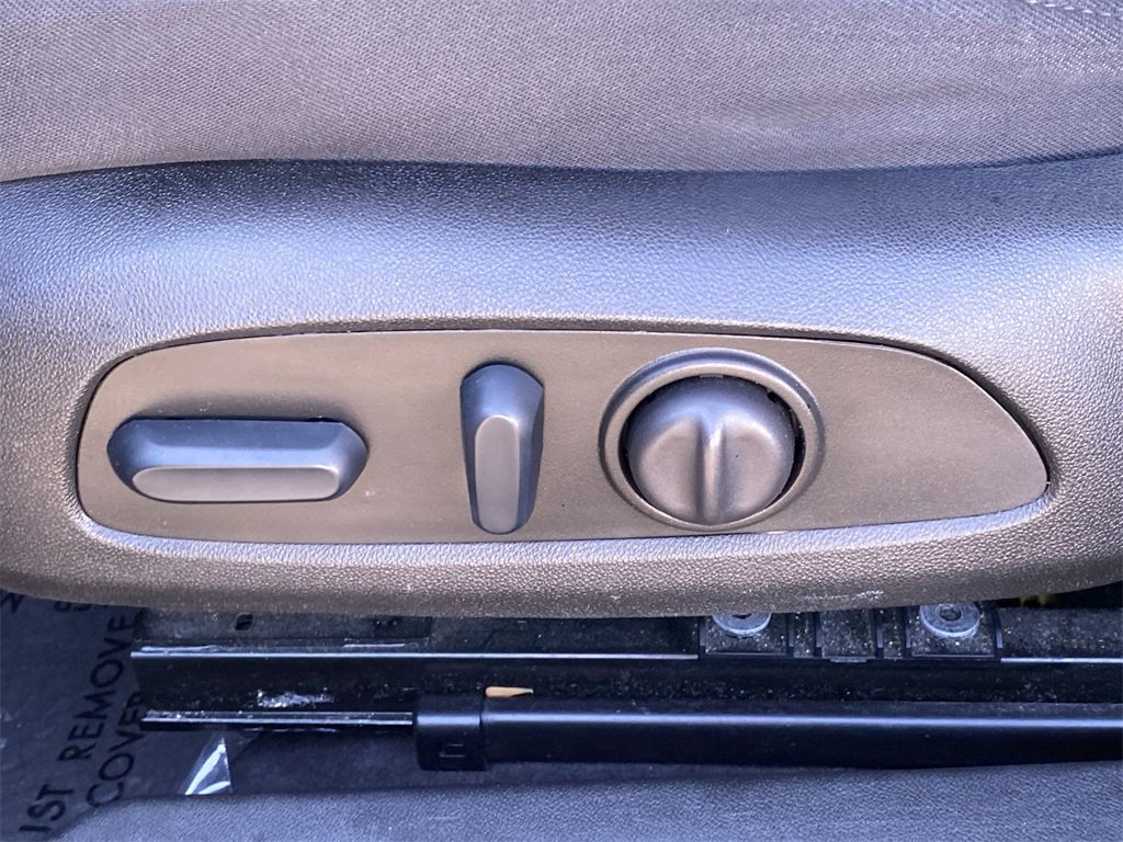 Used 2023 Chevrolet Malibu LT w/ Driver Confidence Package image 32