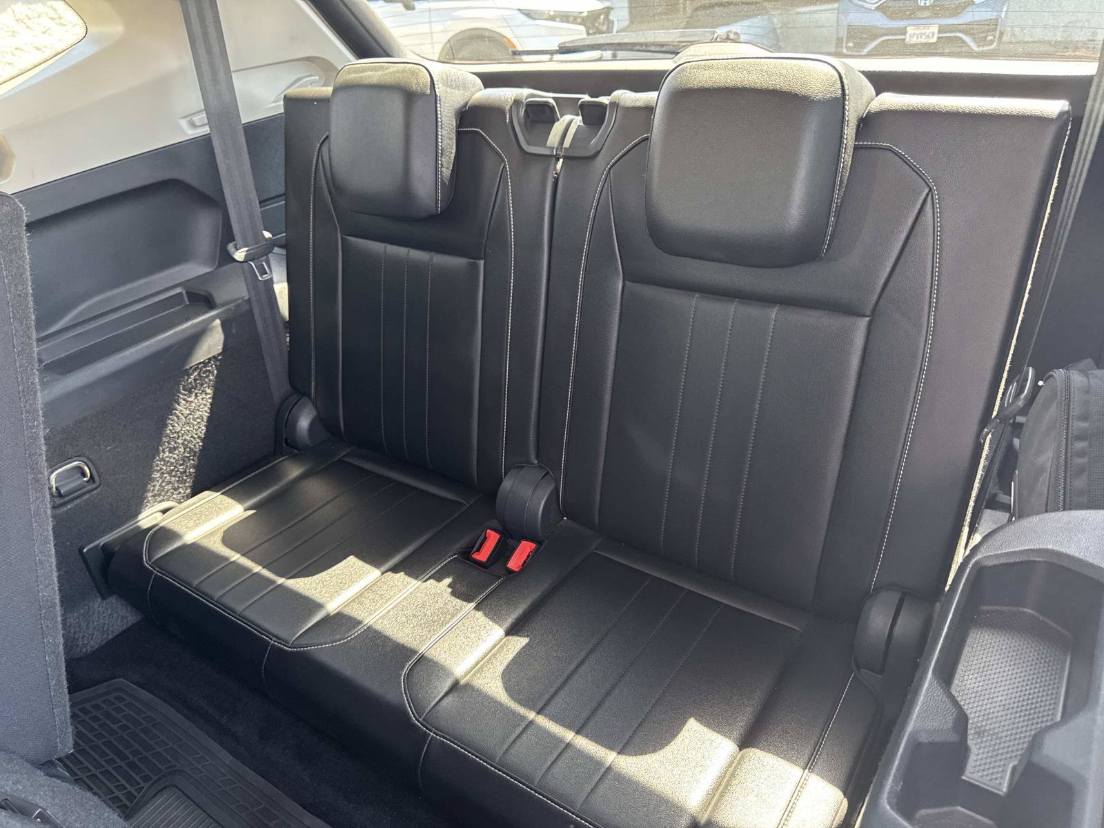 Certified 2024 Volkswagen Tiguan SE FWD image 27