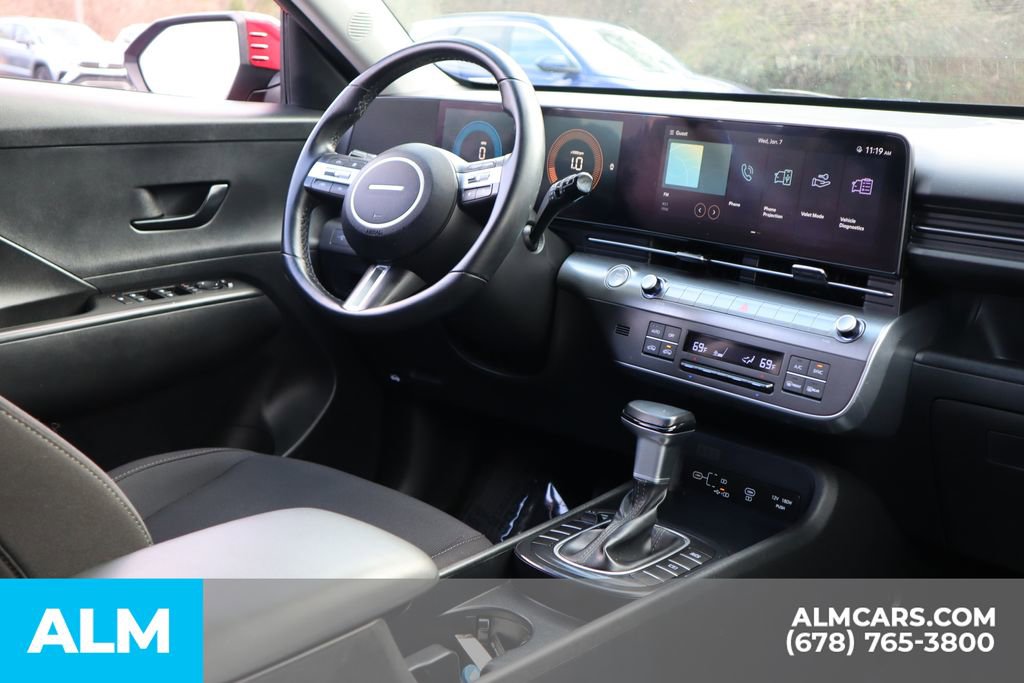 Used 2025 Hyundai Kona SEL image 23