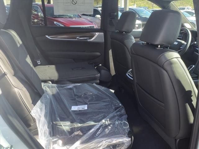 New 2025 Cadillac XT6 Premium Luxury w/ Platinum Package FWD image 21
