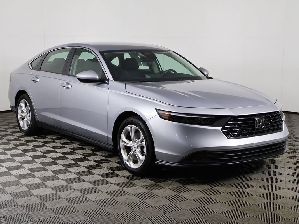 Used 2023 Honda Accord LX image 2