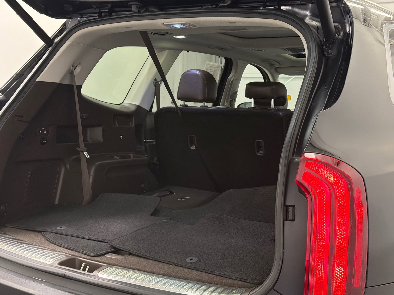 Used 2022 Kia Telluride SX image 8