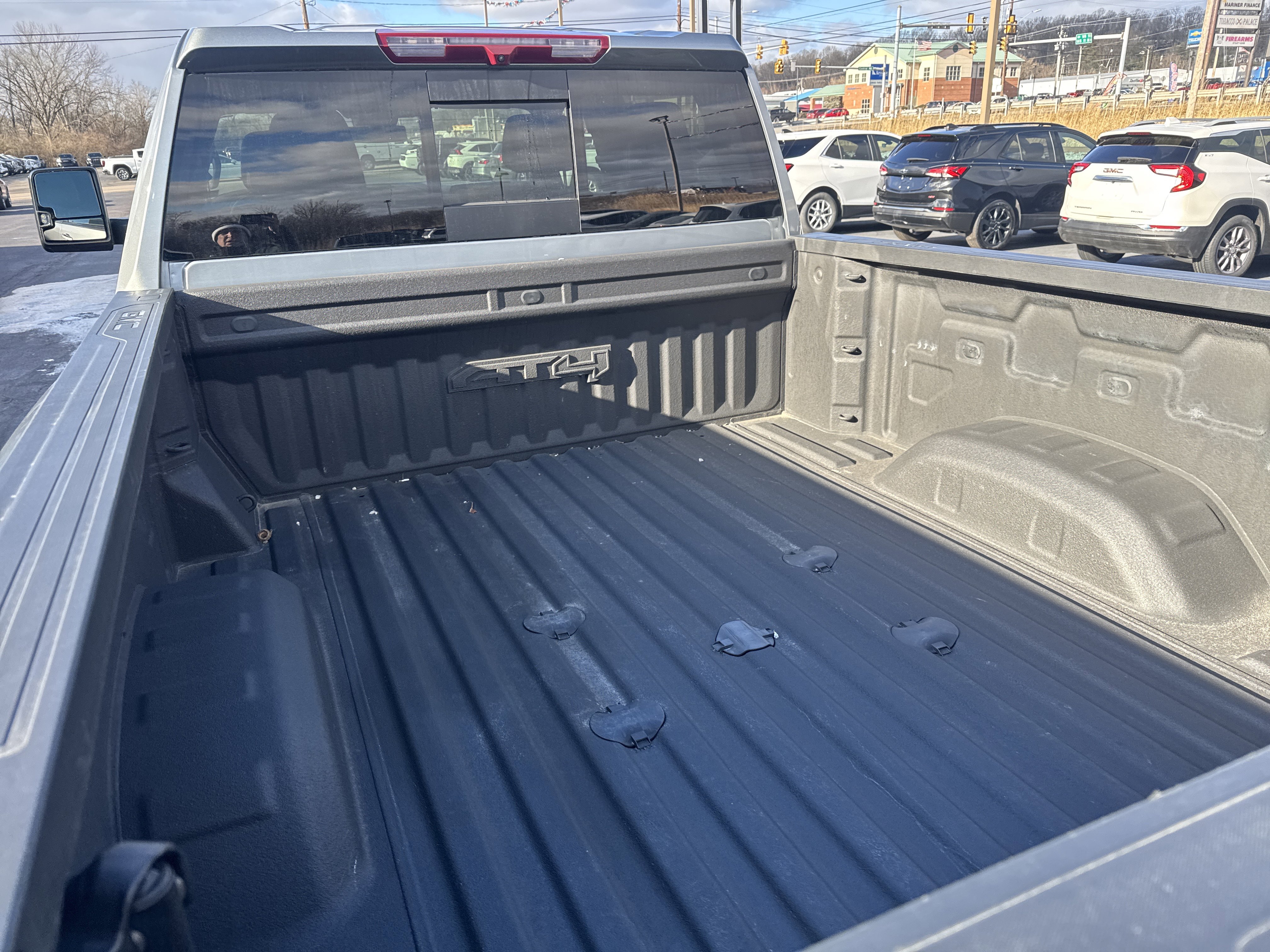 Used 2024 GMC Sierra 2500 AT4 w/ AT4 Preferred Package image 5