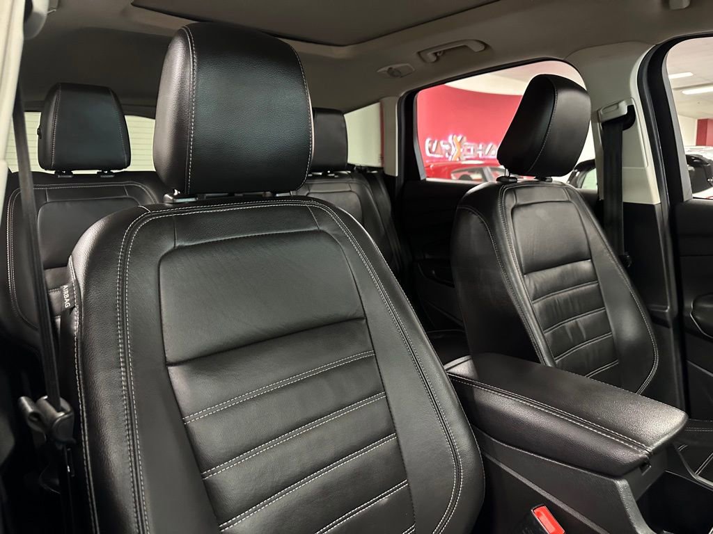Used 2018 Ford Escape Titanium image 30
