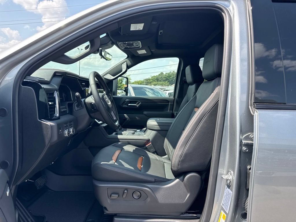 New 2026 GMC Sierra 2500 AT4 w/ AT4 Premium Plus Package AWD/4WD image 15