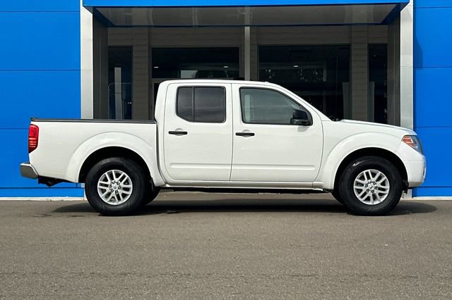 Used 2017 Nissan Frontier SV image 4