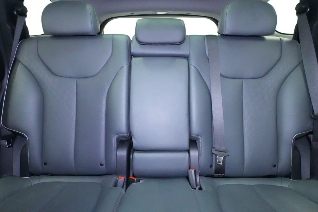 Used 2022 Hyundai Santa Fe Limited AWD/4WD image 20
