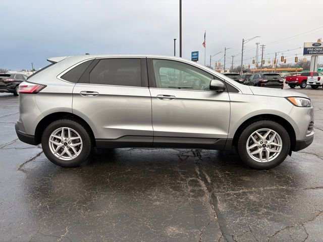 Used 2024 Ford Edge SEL image 8
