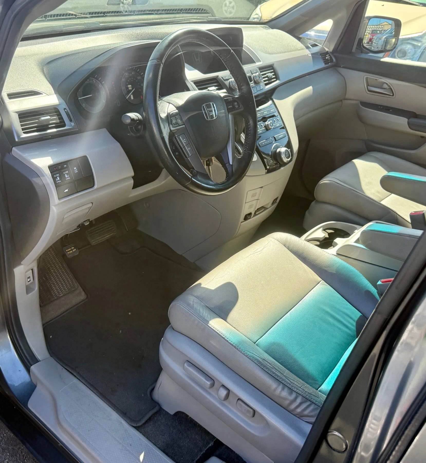 Used 2012 Honda Odyssey EX-L image 12