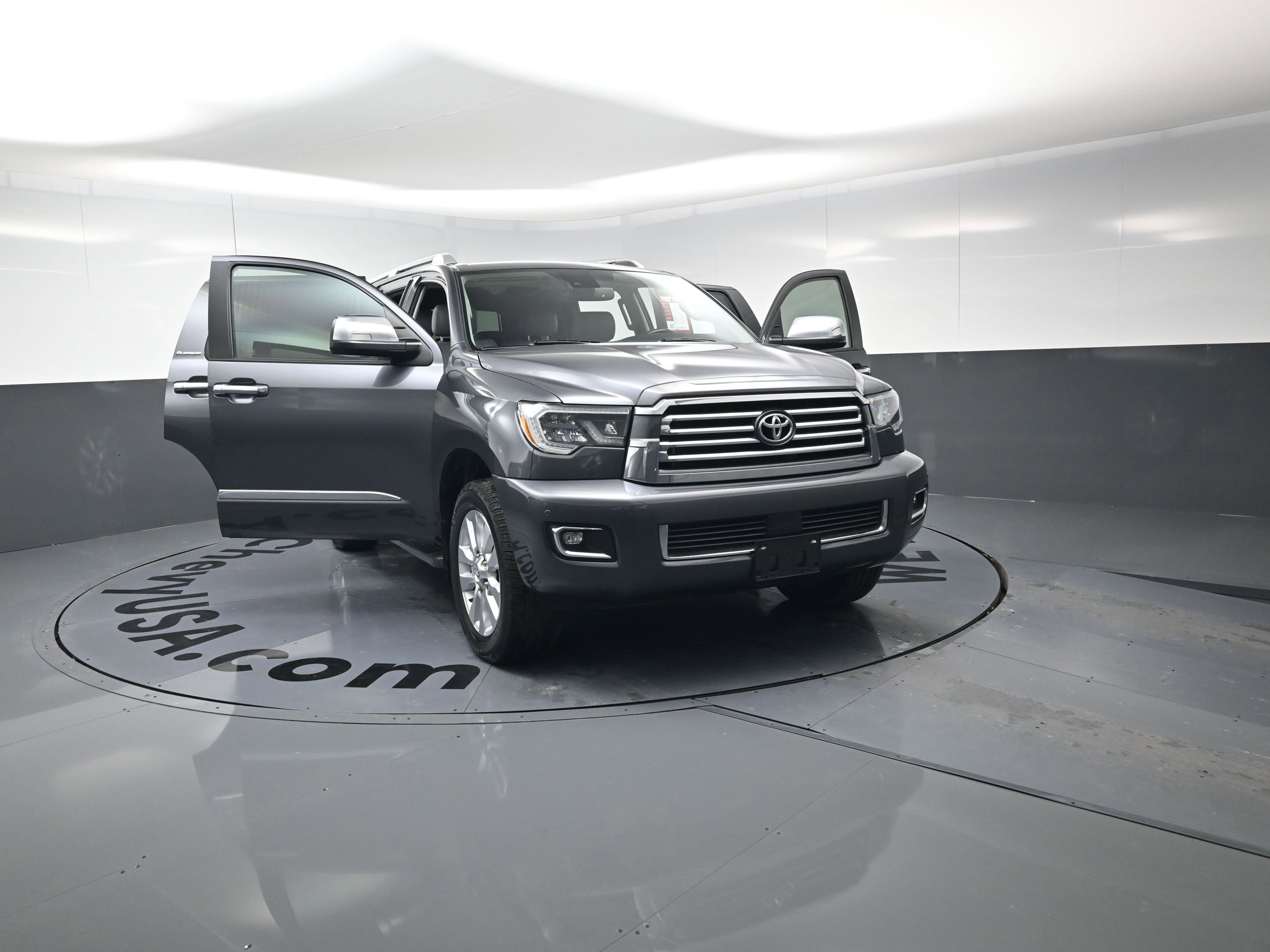 Used 2020 Toyota Sequoia Platinum image 23