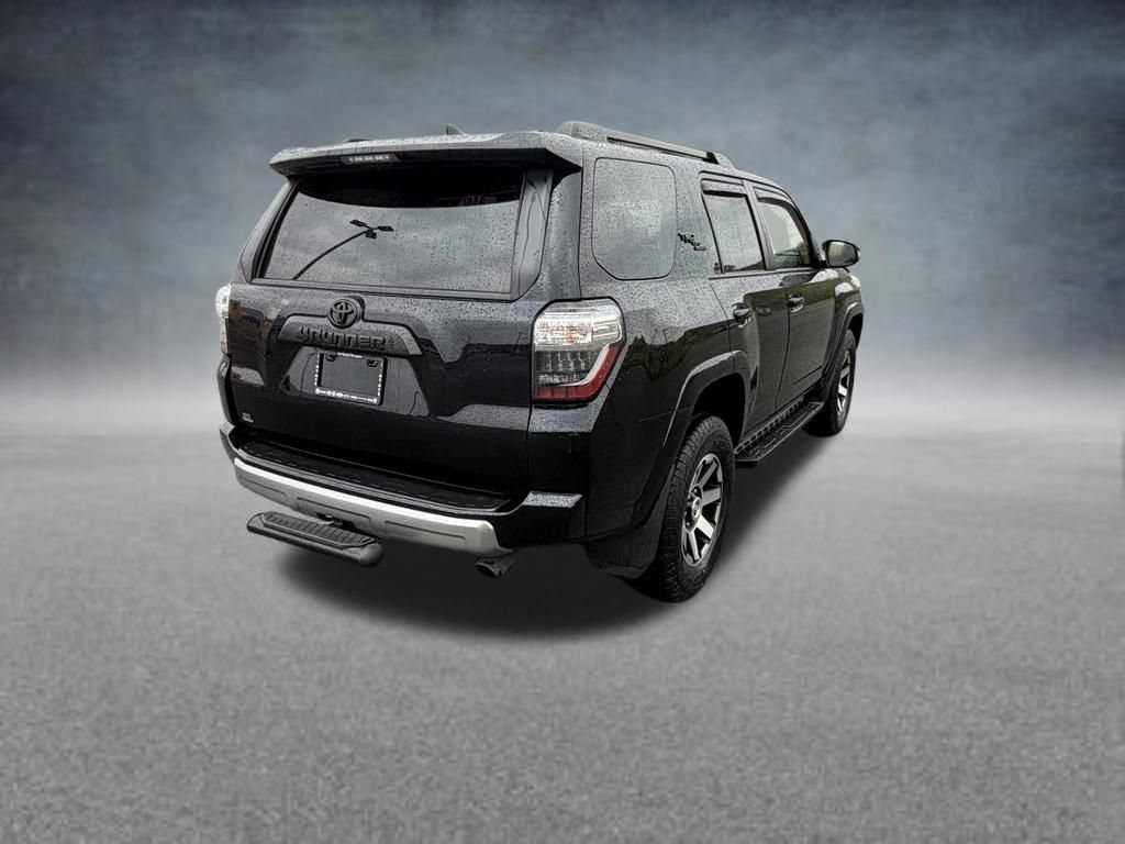Used 2022 Toyota 4Runner TRD Off-Road Premium w/ Moonroof Package AWD/4WD image 5